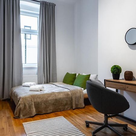 Stylish Designed Apartment In A Calm District Wien Eksteriør bilde