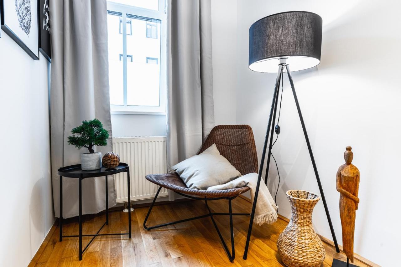 Stylish Designed Apartment In A Calm District Wien Eksteriør bilde