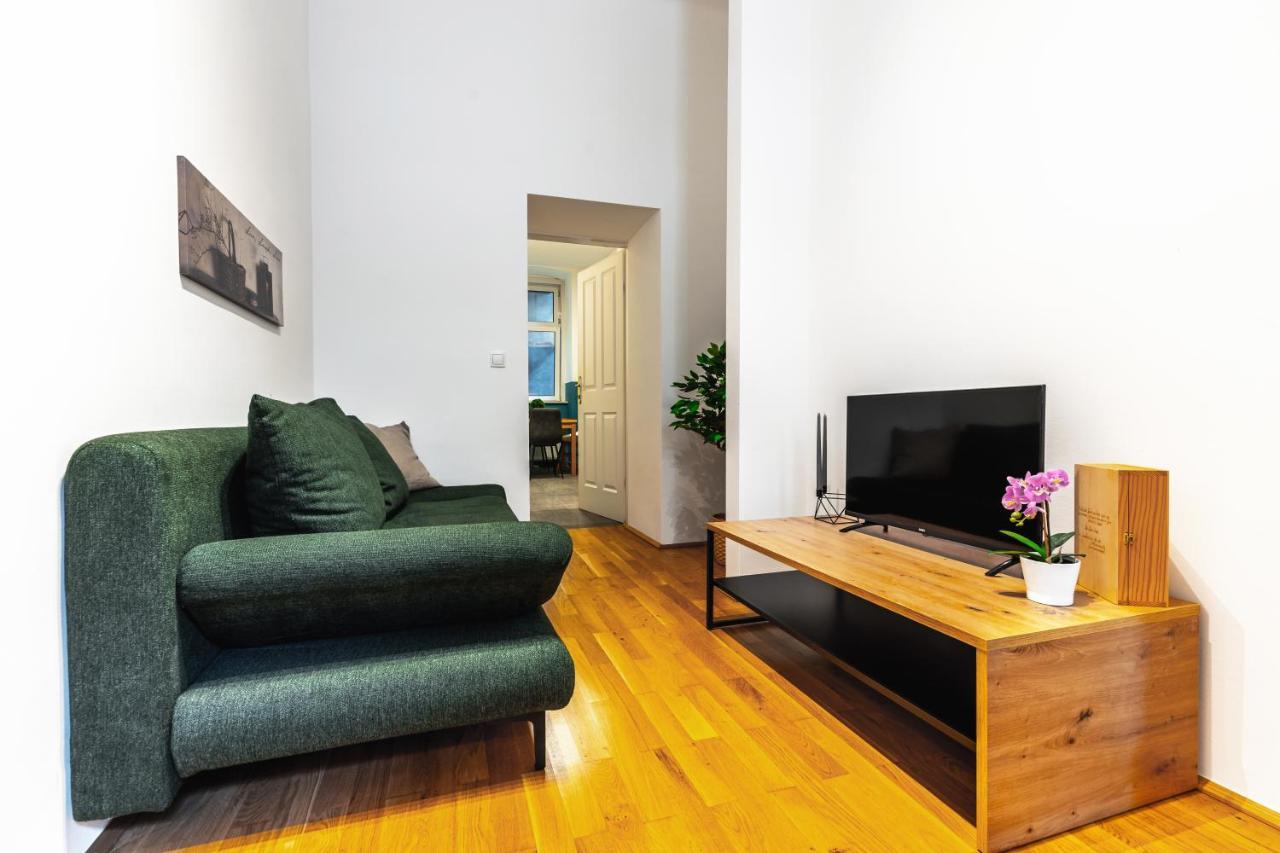 Stylish Designed Apartment In A Calm District Wien Eksteriør bilde