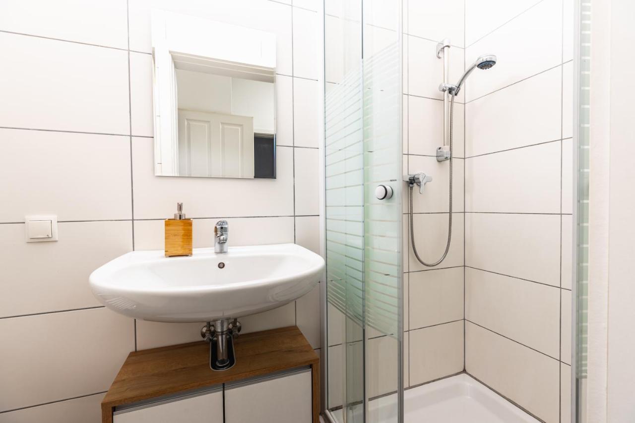 Stylish Designed Apartment In A Calm District Wien Eksteriør bilde