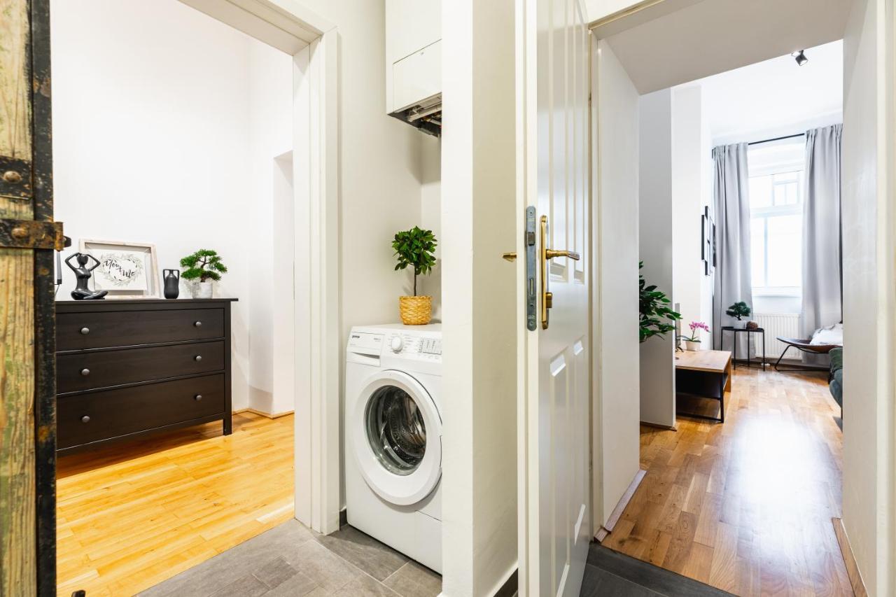 Stylish Designed Apartment In A Calm District Wien Eksteriør bilde