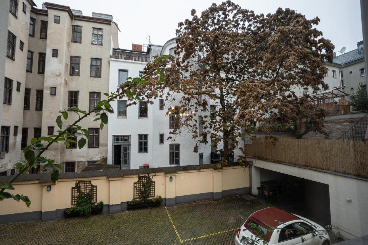 Stylish Designed Apartment In A Calm District Wien Eksteriør bilde